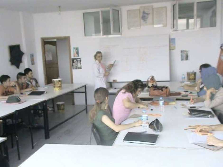 CEM MODELİSTLİK & STİLİSTLİK KURSU