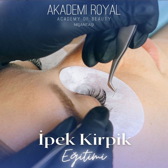 AKADEMİ ROYAL NİŞANTASI