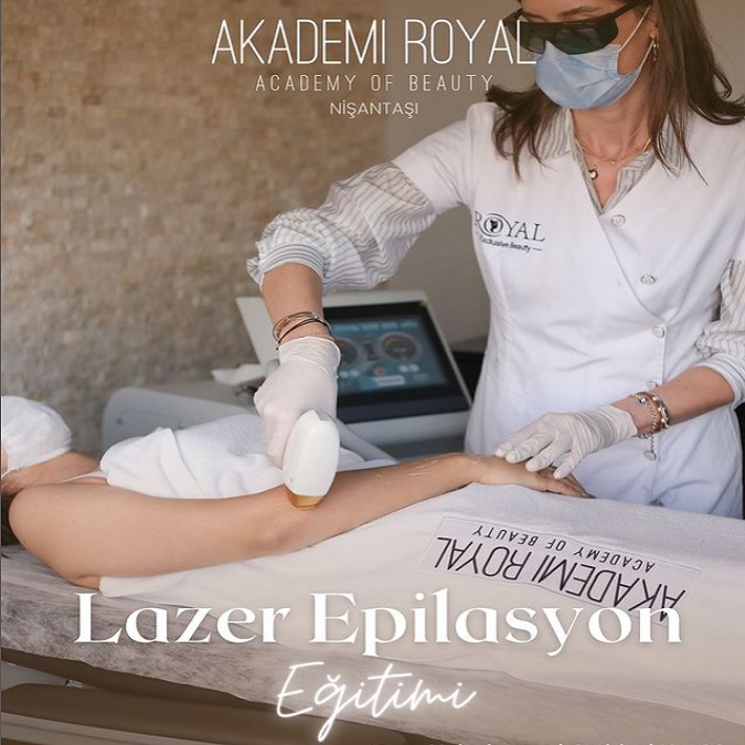 AKADEMİ ROYAL NİŞANTASI