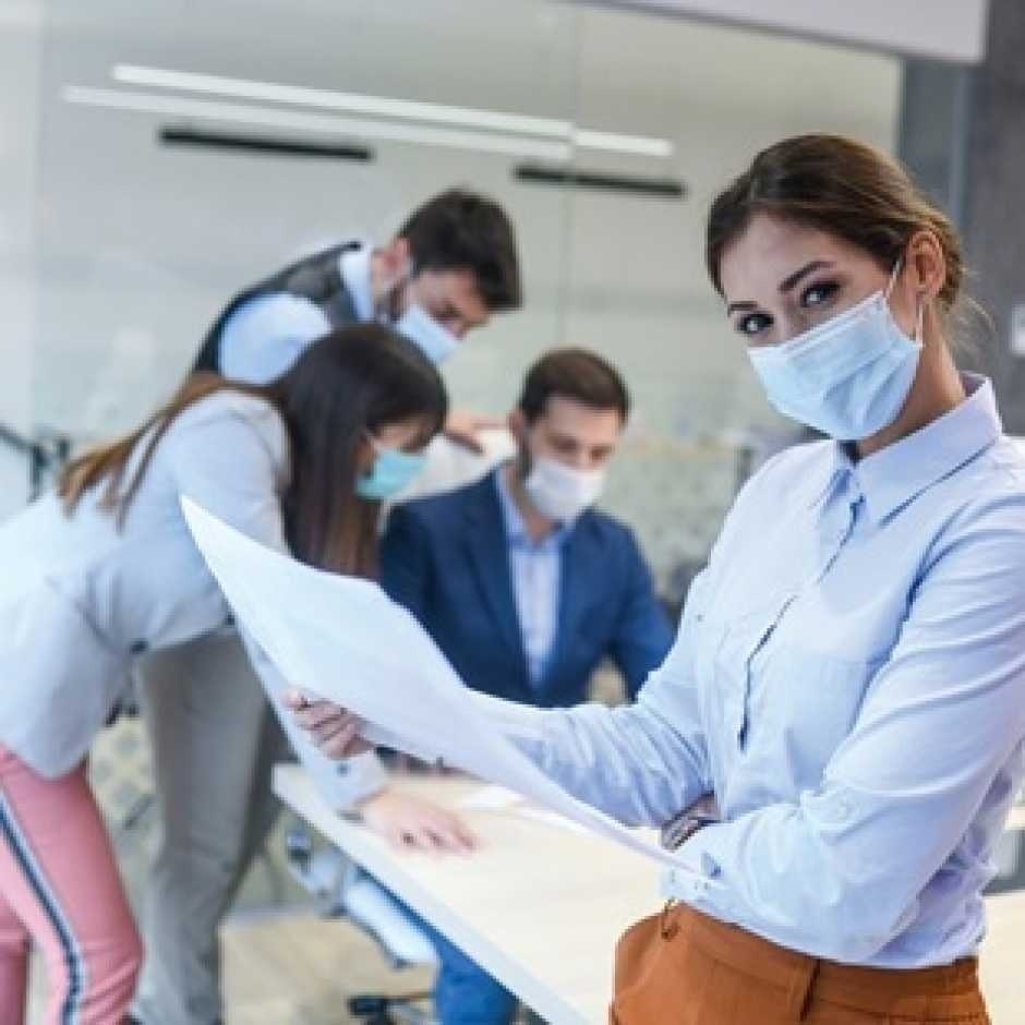 M.E.B. HELEN GÜZELLİK UZMANLIĞI ve ESTETİSYENLİK KURSU