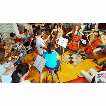 Karsiyaka Aksoy Keman Kursu Erturgut Sanat Merkezi