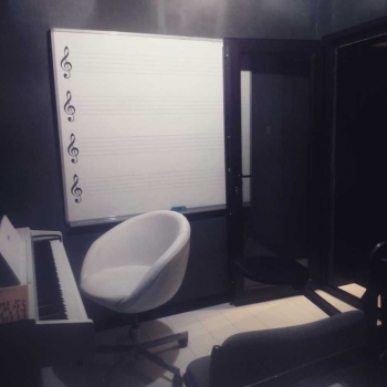 Besiktas Piyano Kursu Istanbul Muzik Okulu