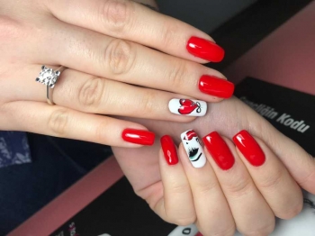 Konak Cinarli Protez Tirnak Kursu Izmir Guzellik Akademisi