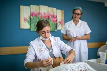 Konak Etiler Guzellik Uzmanligi Kursu Sevgi Akademi