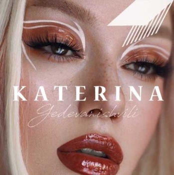 Sisli Mecidiyekoy Profesyonel Makyaj Kursu Stil Akademi Guzellik Uzmanligi Kursu