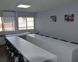 Konak Ismetkaptan Kalici Makyaj Kursu Polen Akademi